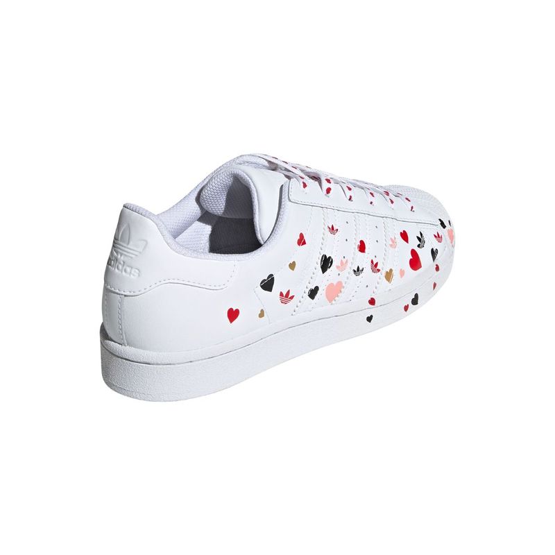 adidas superstar con corazones