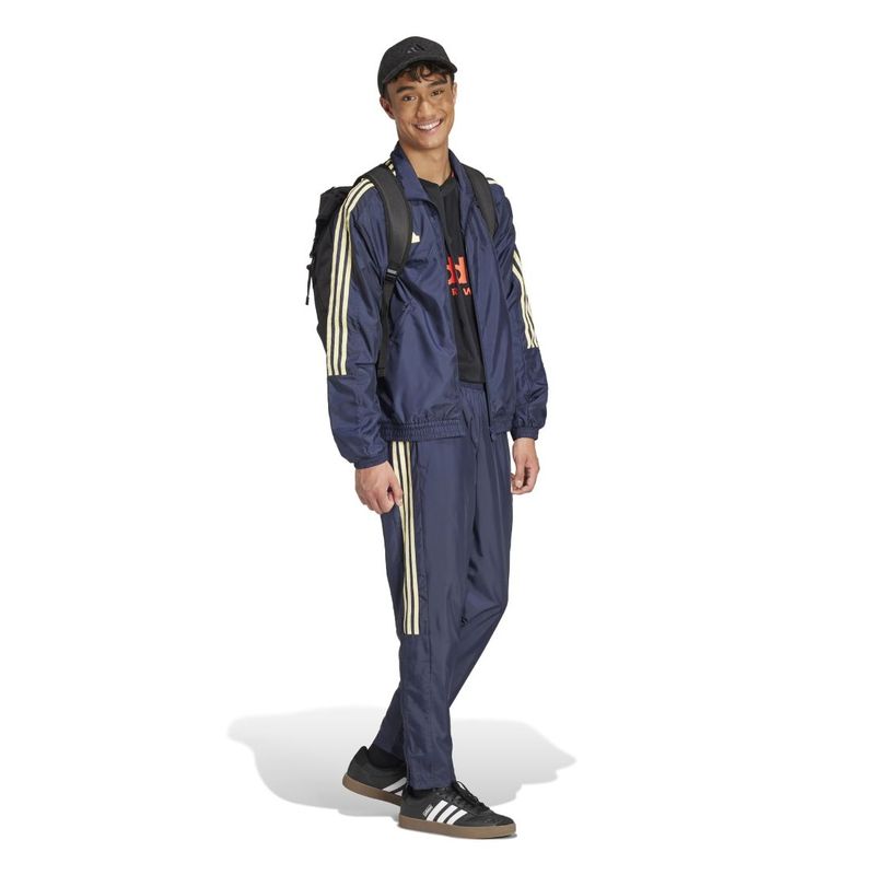 6IW3582-000-4.jpg