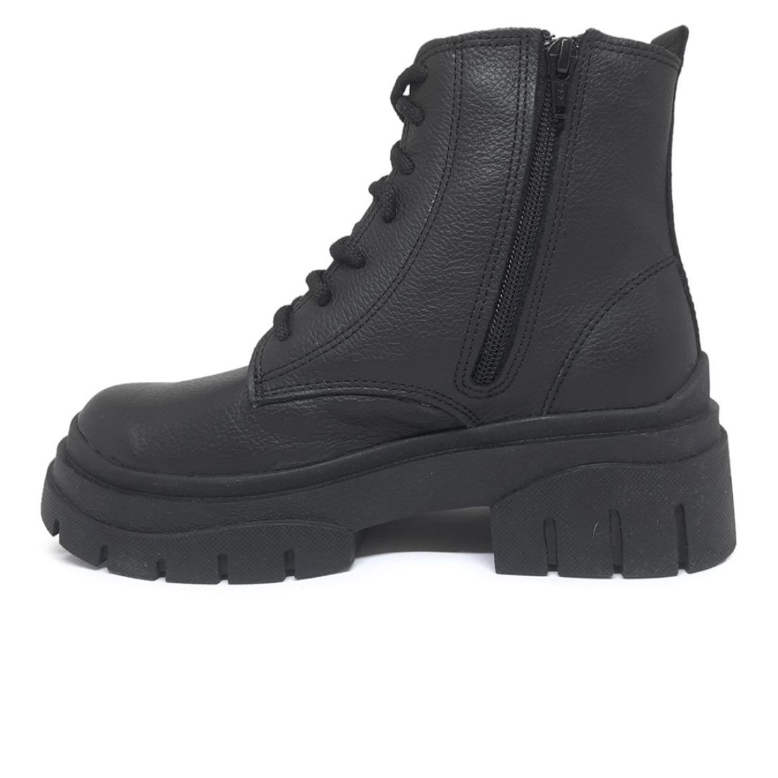 Calza Negra Look Con Borcegos Blancos Borcegos Fashion Alabamma De