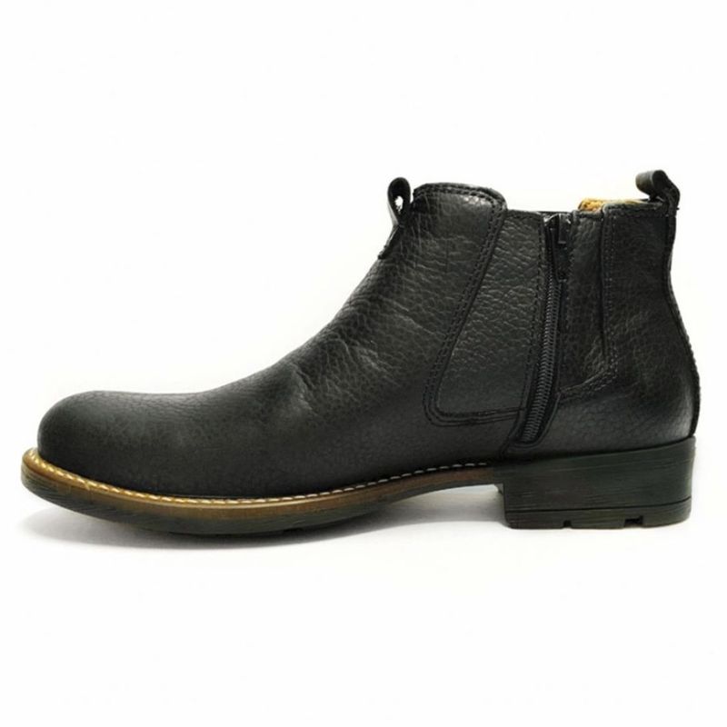 MOC0023-NEG-2.jpg